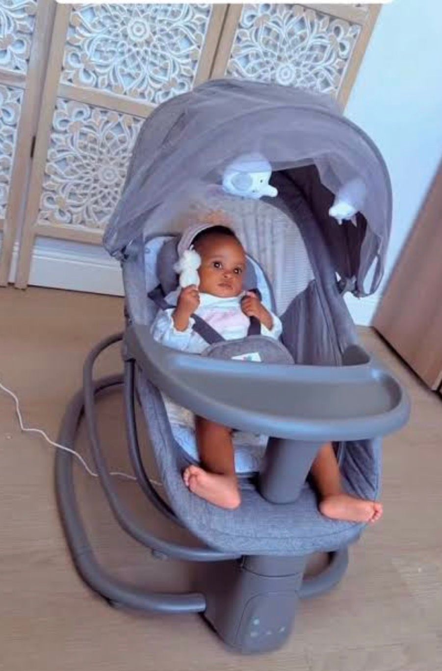 Mastela baby swing — 2/2