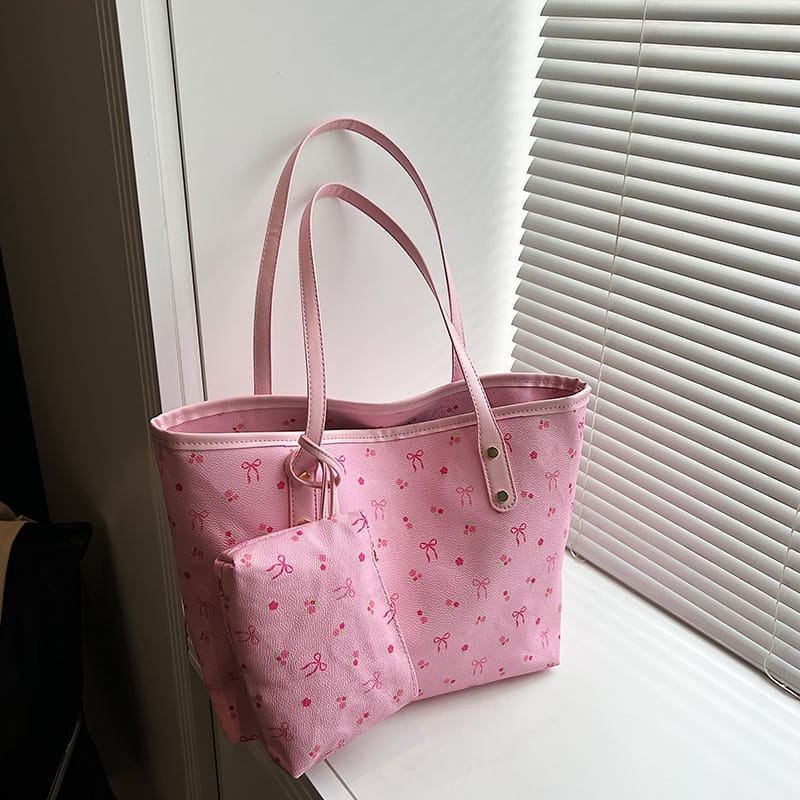 جانتای دایک بۆ هەڵگرتنی پێداویستی منداڵ — 4/5