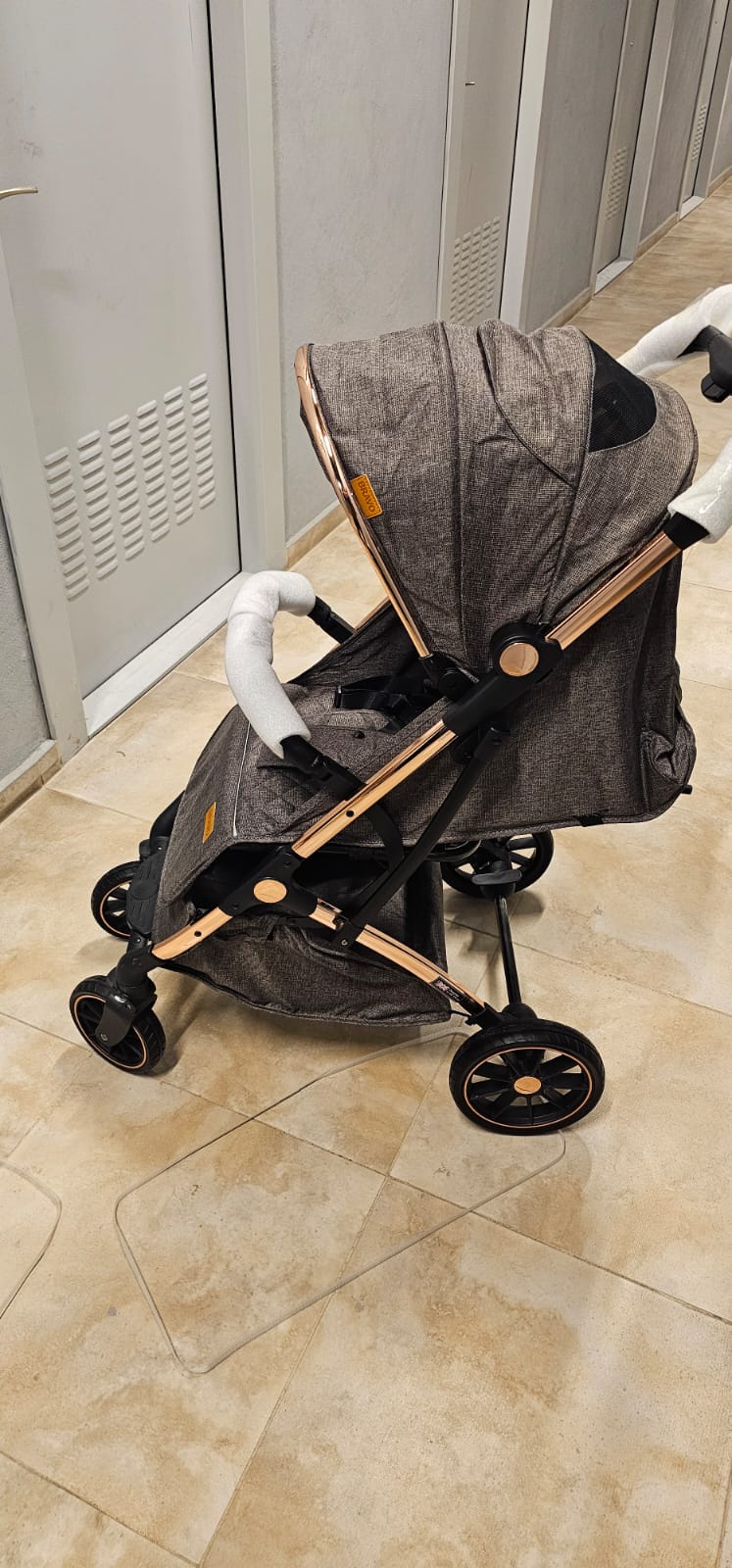Stroller (عارەبانەی منداڵان) — 3/3